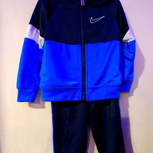 Nike Sweat Suit